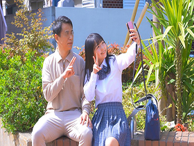 【近親相姦】娘晒しのガチキチ親父　サンプル画像01